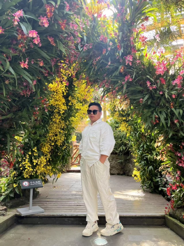 少一点的第一张照片--平顶山相亲服务中心