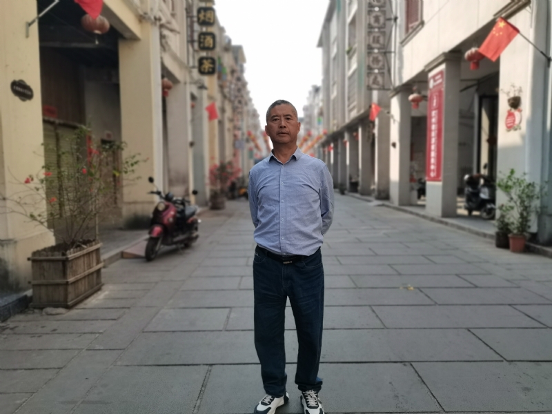 一粒尘埃的第一张照片--平顶山相亲服务中心