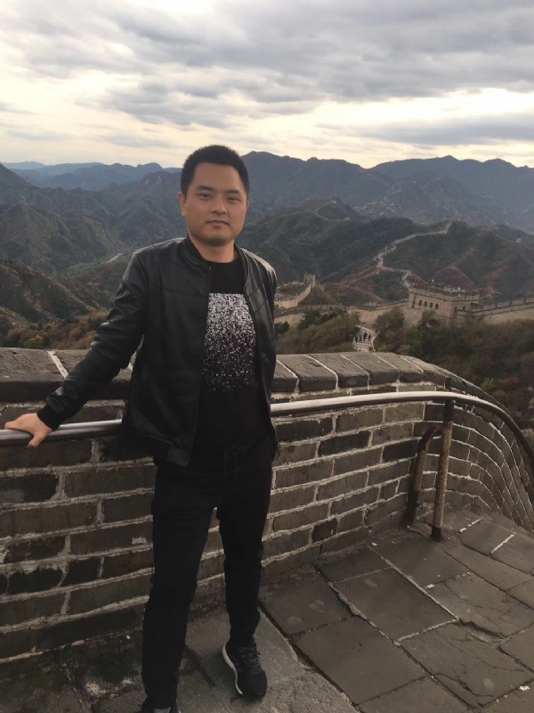 海阔天空的第一张照片--平顶山相亲服务中心