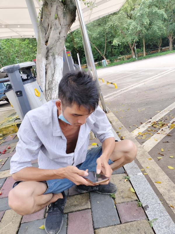 太累了的第一张照片--平顶山相亲服务中心