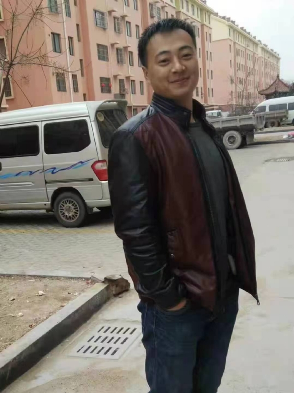 云淡风轻的第一张照片--平顶山相亲服务中心