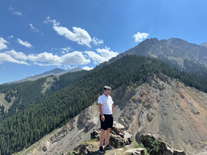 从众的第一张照片--平顶山相亲服务中心