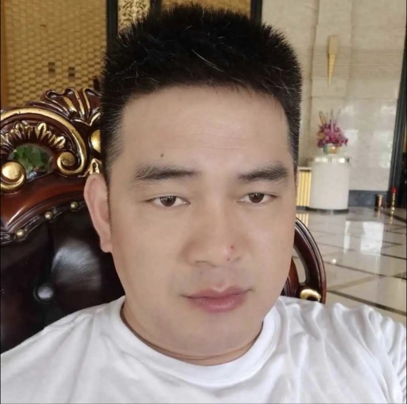 随风的第一张照片--平顶山相亲服务中心