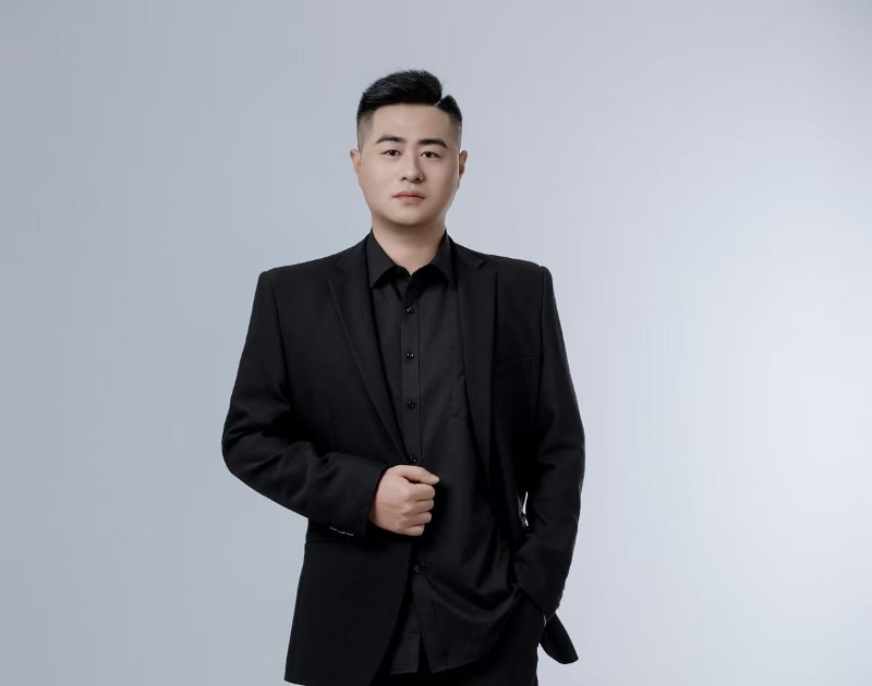 荣泽的第一张照片--平顶山相亲服务中心