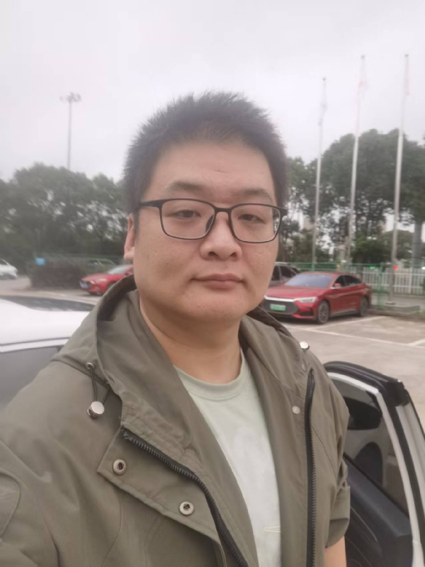 Russell的第一张照片--平顶山相亲服务中心