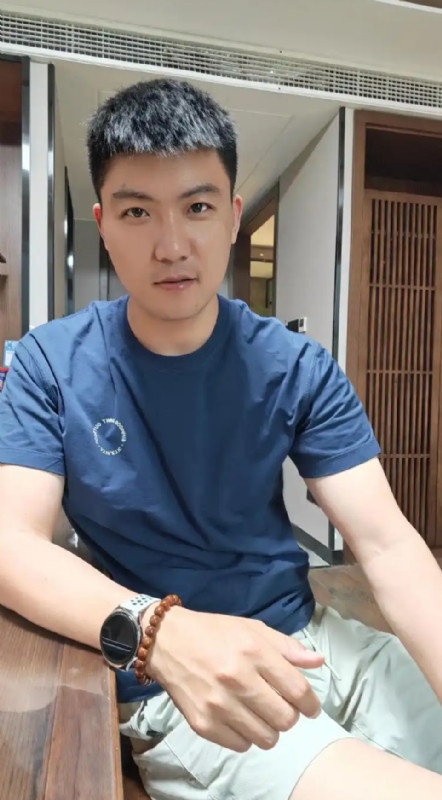 大鹏展翅的第三张照片--平顶山相亲服务中心