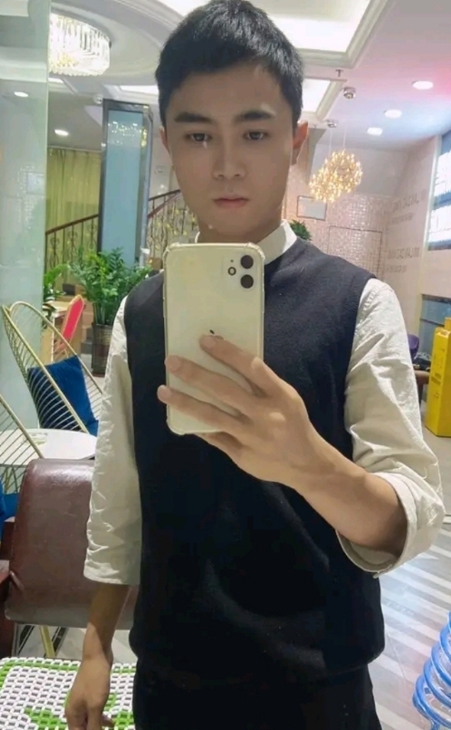 小叶的第一张照片--平顶山相亲服务中心