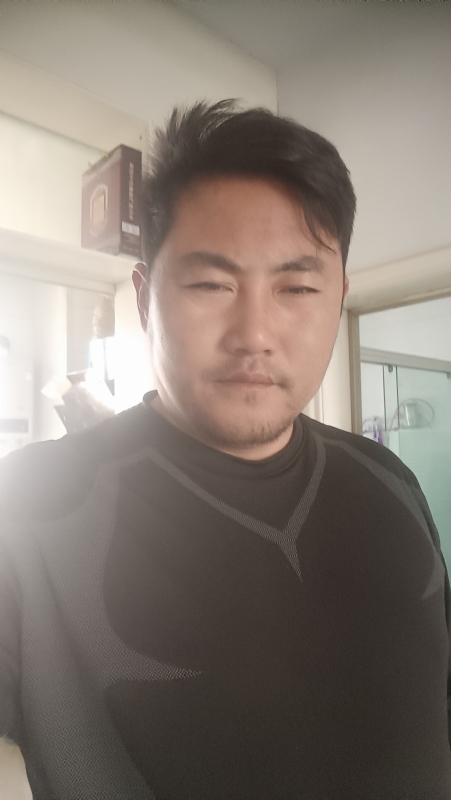 冲出亚马逊的第一张照片--平顶山相亲服务中心