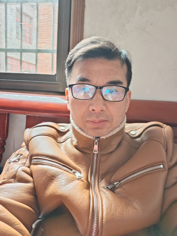 弹簧的第一张照片--平顶山相亲服务中心