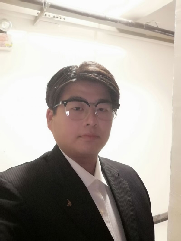 孤独一人的第一张照片--平顶山相亲服务中心