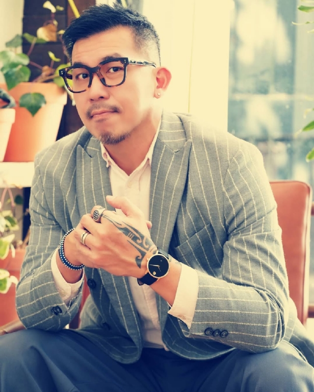 晚风渡半舟的第一张照片--平顶山相亲服务中心