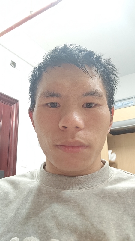 阳光的第一张照片--平顶山相亲服务中心