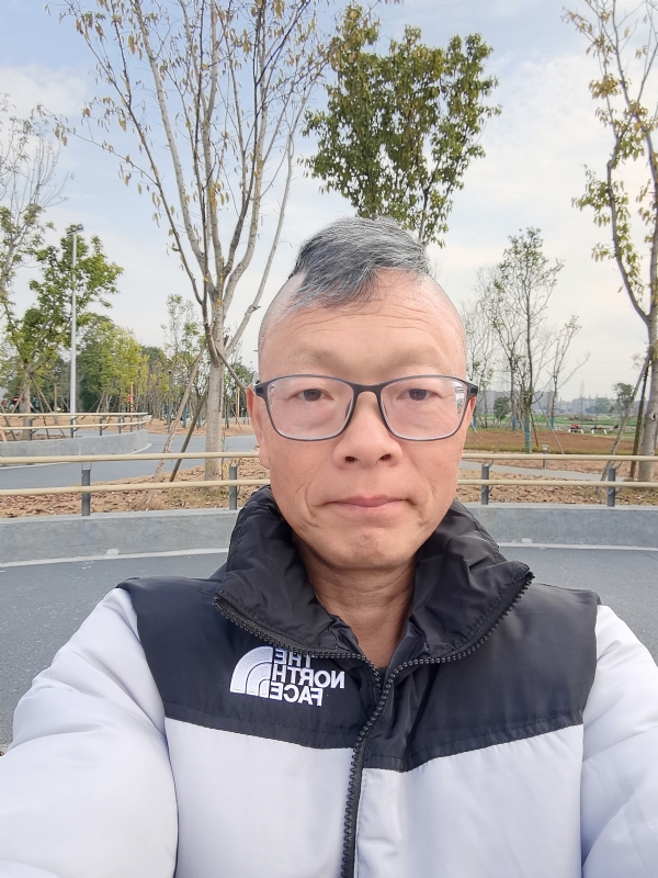 做喜欢的事的第一张照片--平顶山相亲服务中心