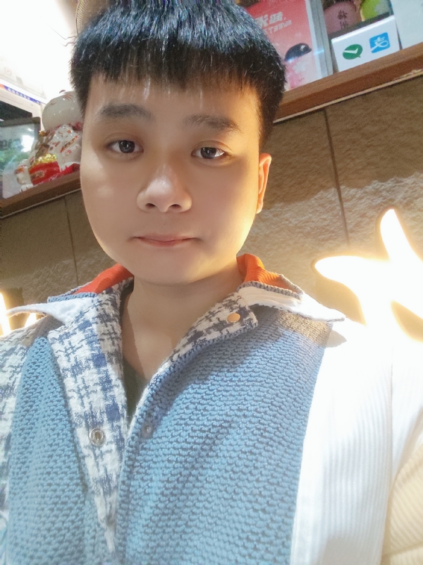 侯侯的第一张照片--平顶山相亲服务中心