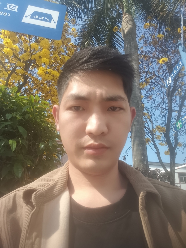 陈先生的第一张照片--平顶山相亲服务中心