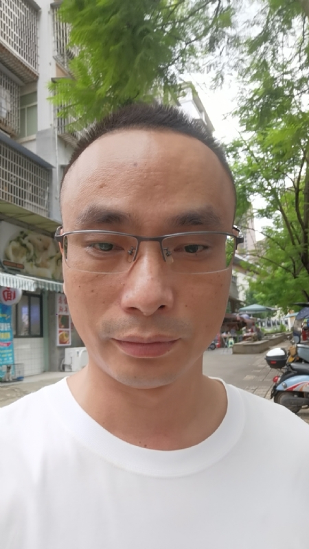 孤狼的第二张照片--平顶山相亲服务中心