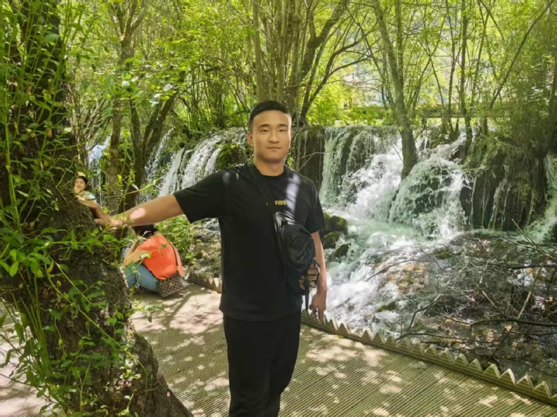 不管多累的第一张照片--平顶山相亲服务中心