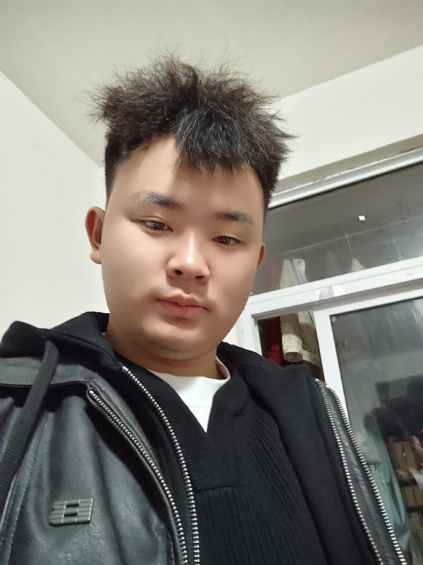 阿龙找对象的第一张照片--平顶山相亲服务中心