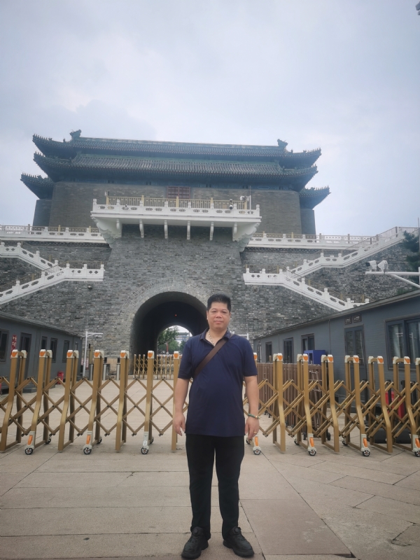 伟哥的第一张照片--平顶山相亲服务中心