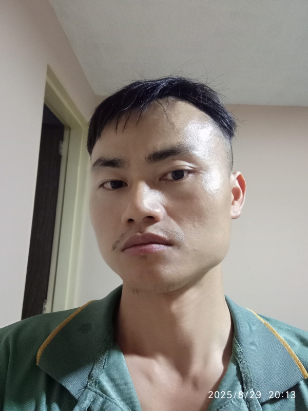 自简的第二张照片--平顶山相亲服务中心