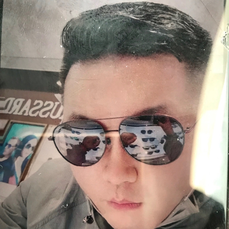 至尊宝的第一张照片--平顶山相亲服务中心