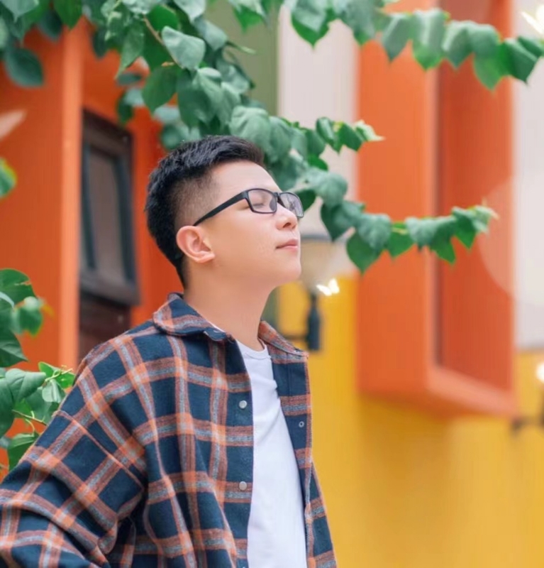 版本之子的第一张照片--平顶山相亲服务中心